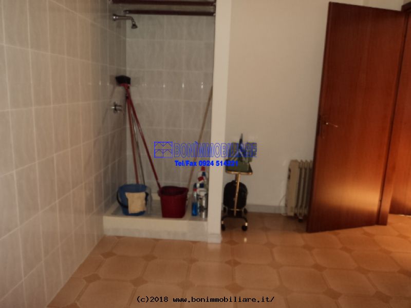 Viale degli Elimi, 5 Stanze da Letto Stanze da Letto, 11 Stanze Stanze,4 BathroomsBathrooms,Indipendente,Vendita,Viale degli Elimi,1149