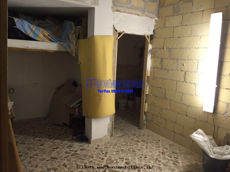 Via Cavour, 3 Stanze da Letto Stanze da Letto, 7 Stanze Stanze,2 BathroomsBathrooms,Indipendente,Vendita,Via Cavour,1152