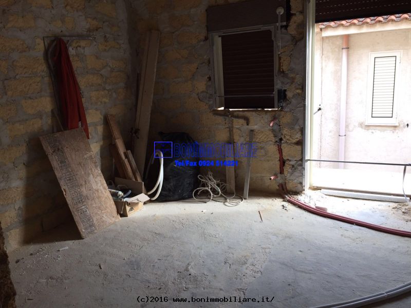 Via Cavour, 3 Stanze da Letto Stanze da Letto, 7 Stanze Stanze,2 BathroomsBathrooms,Indipendente,Vendita,Via Cavour,1152