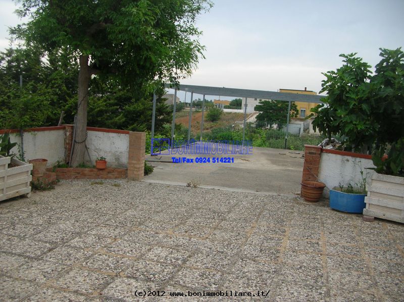 Via delle Pigne di Don Fabrizio, 2 Stanze da Letto Stanze da Letto, 3 Stanze Stanze,1 BagnoBathrooms,Indipendente,Vendita,Via delle Pigne di Don Fabrizio,1156