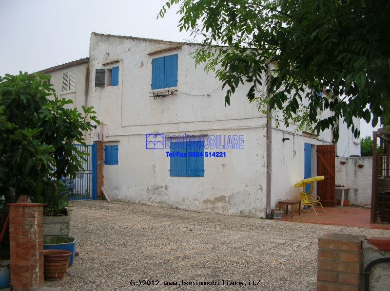 Via delle Pigne di Don Fabrizio, 2 Stanze da Letto Stanze da Letto, 3 Stanze Stanze,1 BagnoBathrooms,Indipendente,Vendita,Via delle Pigne di Don Fabrizio,1156