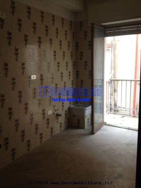 Via Platania - Via Meli, 6 Stanze da Letto Stanze da Letto, 9 Stanze Stanze,4 BathroomsBathrooms,Indipendente,Vendita,Via Platania - Via Meli,1180