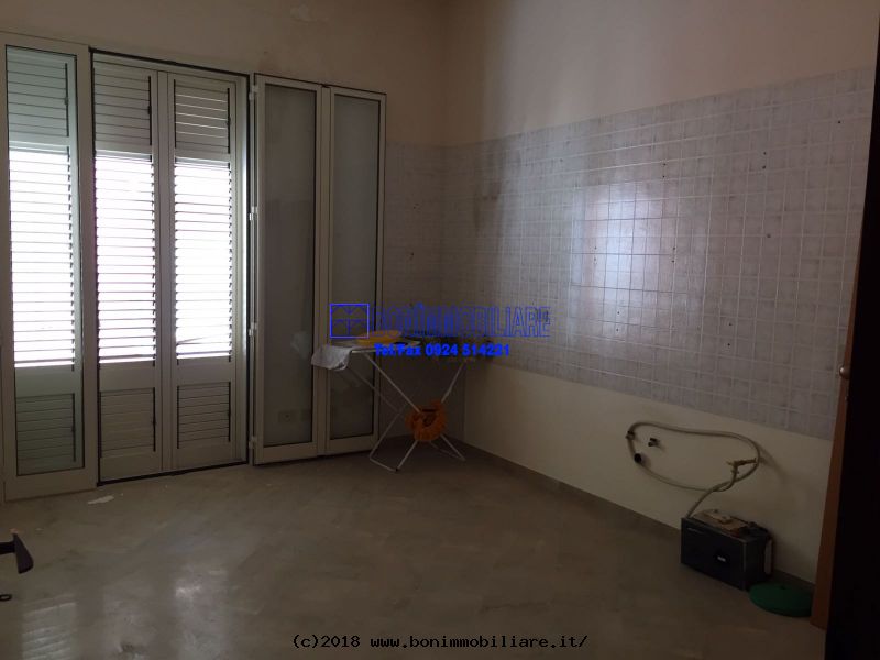 Via Placido Fardella, 3 Stanze da Letto Stanze da Letto, 10 Stanze Stanze,2 BathroomsBathrooms,Indipendente,Vendita,Via Placido Fardella,1186