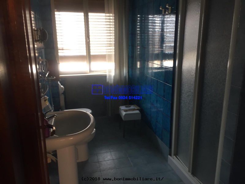 Viale Europa, 2 Stanze da Letto Stanze da Letto, 5 Stanze Stanze,2 BathroomsBathrooms,Appartamento,Vendita,Viale Europa,1190