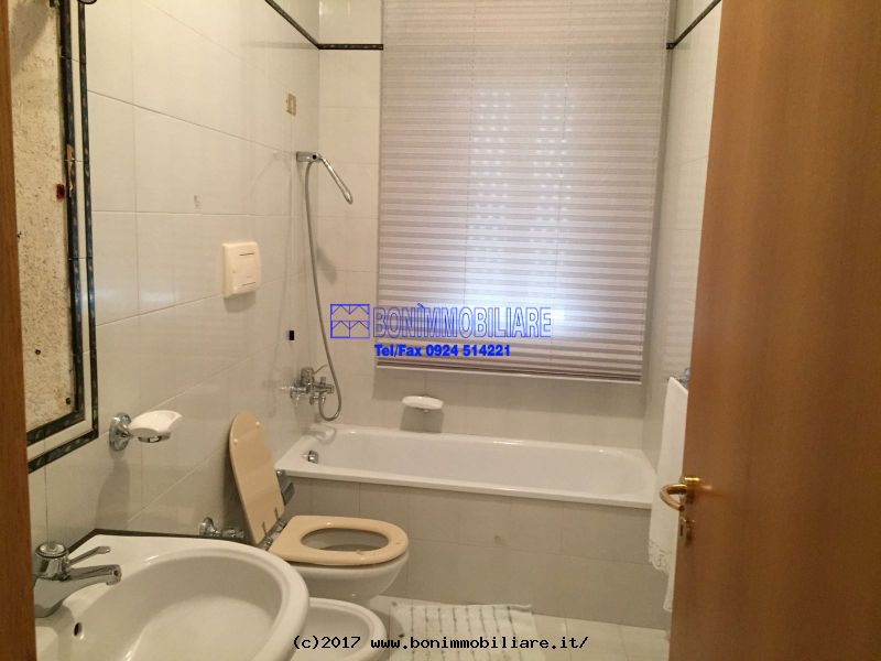 Via Nino Bixio, 3 Stanze da Letto Stanze da Letto, 6 Stanze Stanze,2 BathroomsBathrooms,Indipendente,Vendita,Via Nino Bixio,1206