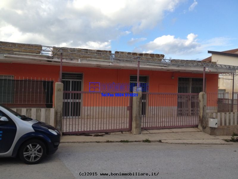 Zona Aleccia, ,2 BathroomsBathrooms,Locale Commerciale,Vendita,Zona Aleccia,1224