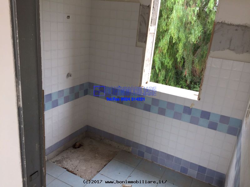 Via Senia, 2 Stanze da Letto Stanze da Letto, 4 Stanze Stanze,1 BagnoBathrooms,Villa a Schiera,Vendita,Via Senia,1249