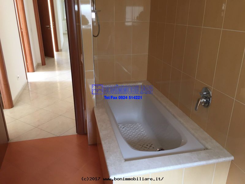 VIA PORTA PALERMO, 3 Stanze da Letto Stanze da Letto, 2 Stanze Stanze,2 BathroomsBathrooms,Appartamento,Vendita,VIA PORTA PALERMO,1018