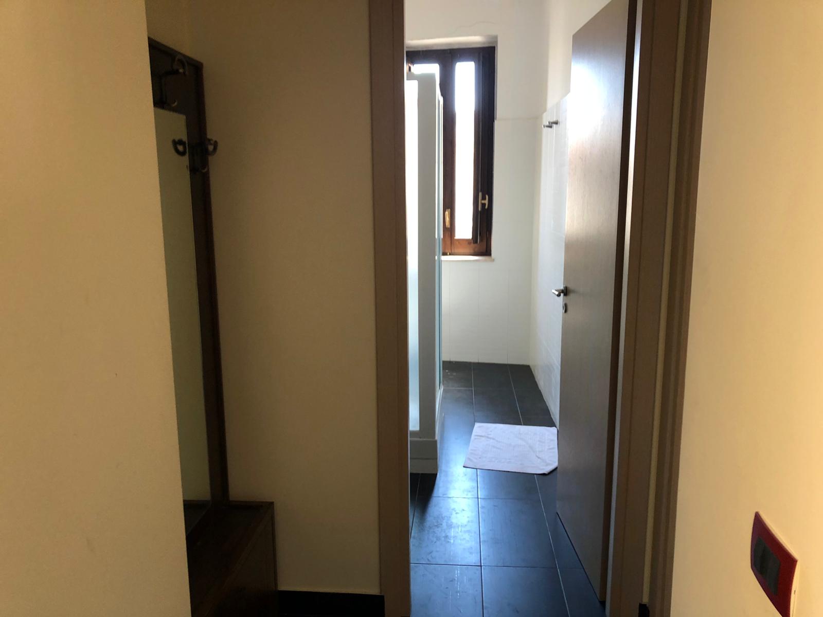 VIA LAURANA, 2 Stanze da Letto Stanze da Letto, 1 Stanza Stanze,2 BathroomsBathrooms,Indipendente,Vendita,VIA LAURANA,1433