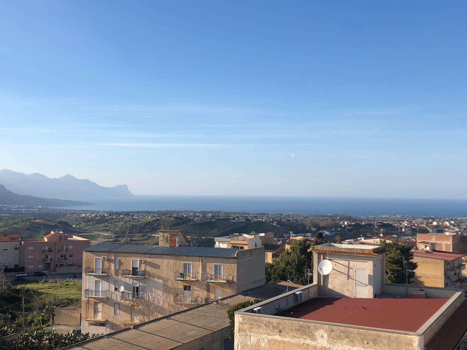 APPARTAMENTO RESIDENZIALE CON VISTA MARE