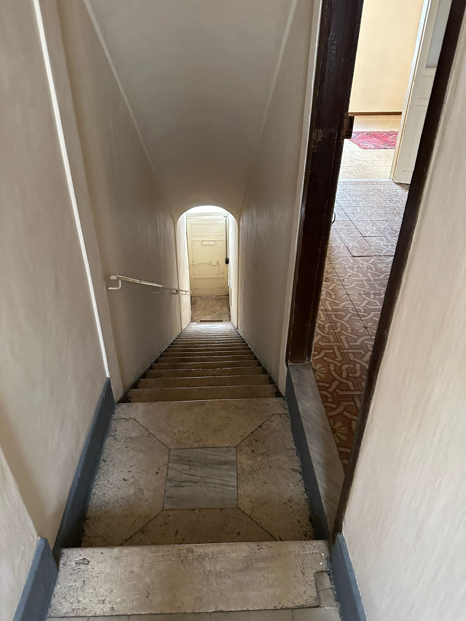 CORSO SEI APRILE, 4 Stanze da Letto Stanze da Letto, 8 Stanze Stanze,2 BathroomsBathrooms,Indipendente,Vendita,CORSO SEI APRILE,1646